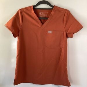 FIGS Catarina Collection Coral Scrub Top Sz XS